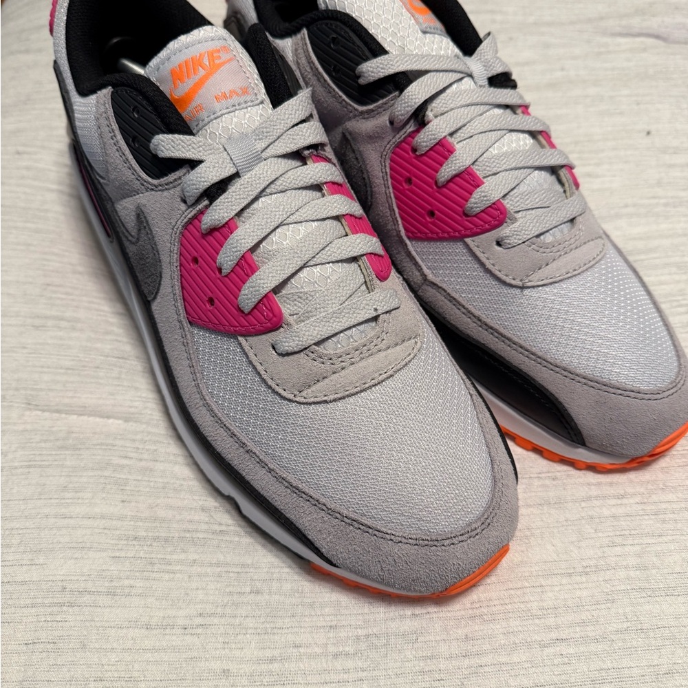 Nike Air Max Sneakers in Gray and Pink